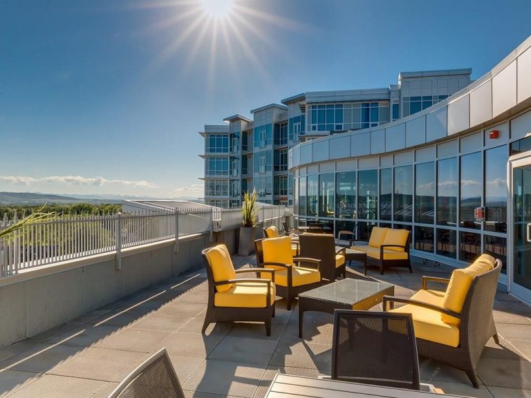 Groves of Varsity Condos For Sale In Varsity Jesse Davies Team